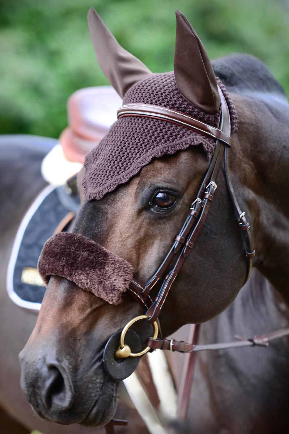 Lammfell Nasenriemenschoner - Kentucky Horsewear