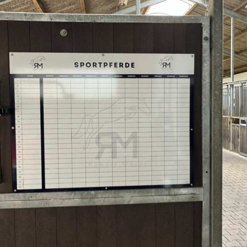 Personalisierte Stalltafel im Wunschdesign