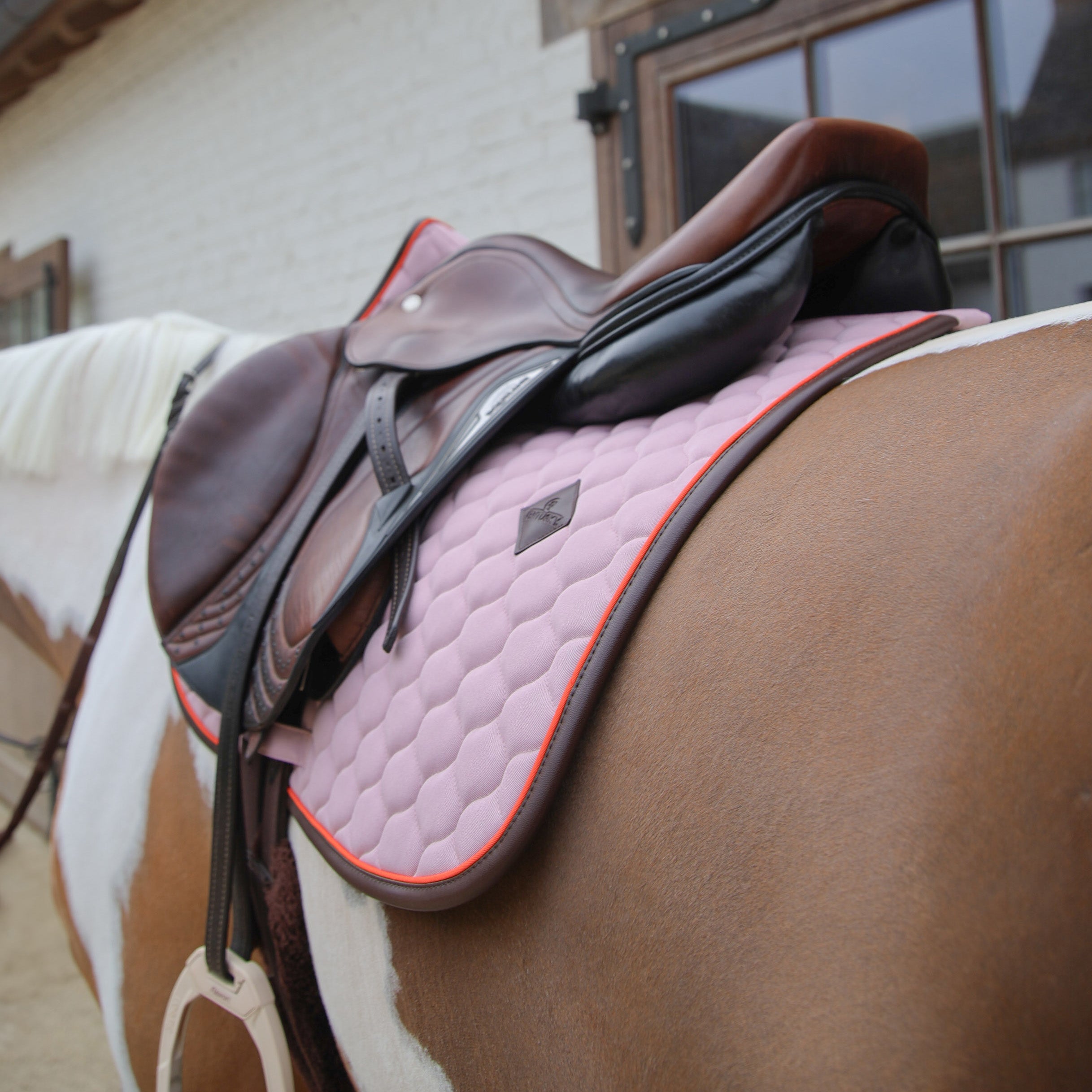 Sattelpad Onion Steppung Leder Neon