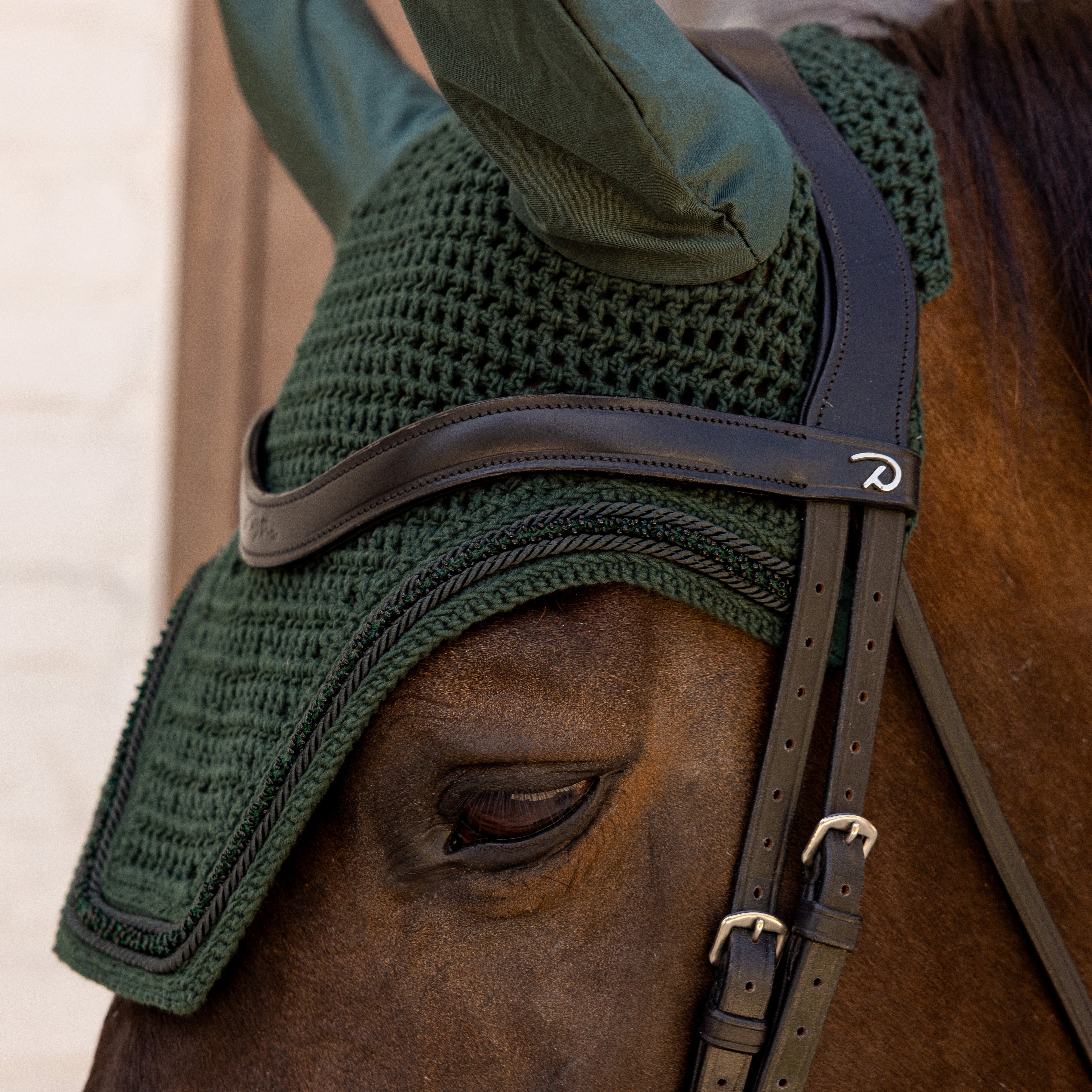 Fliegenhaube Wellington Samt Mini Perlen