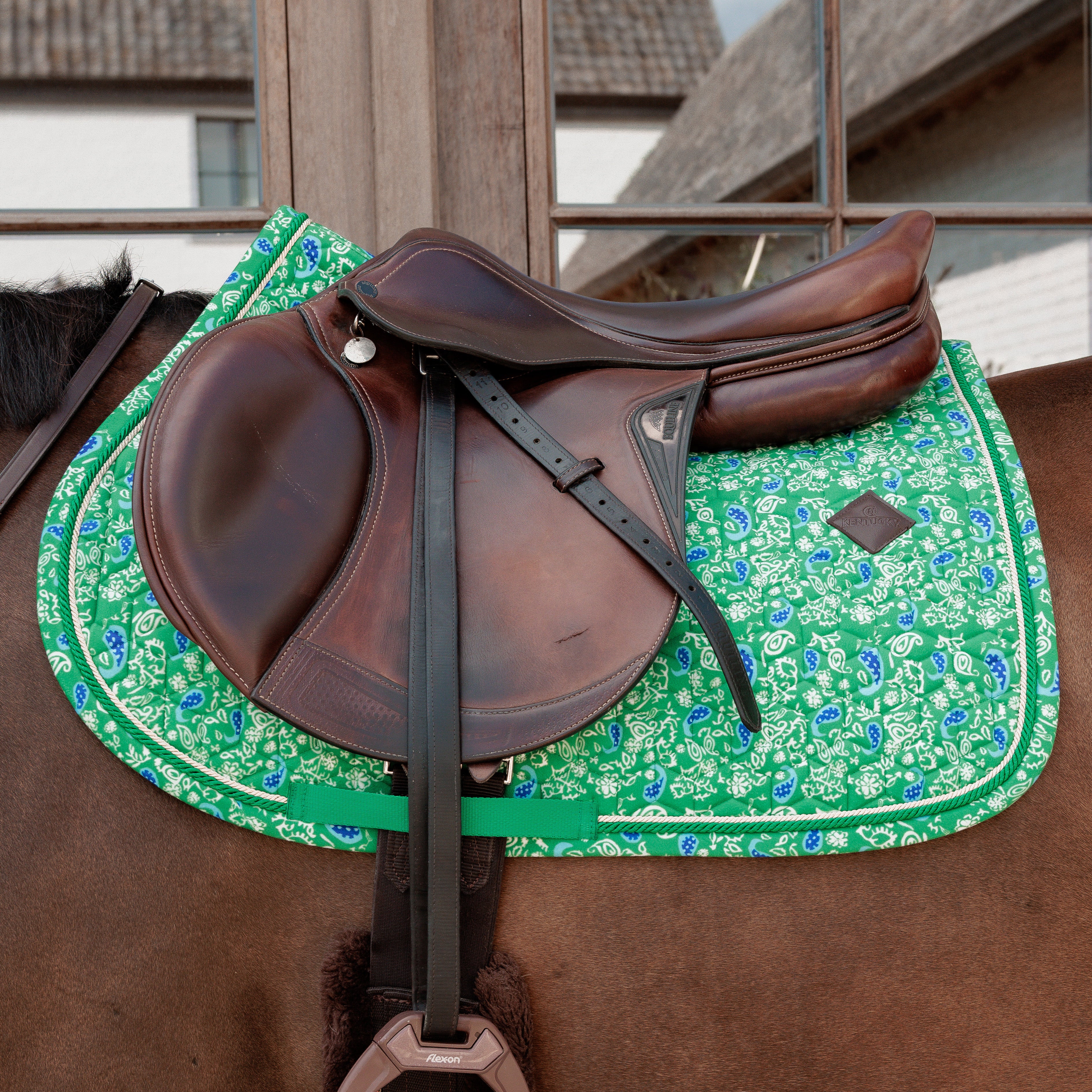 Sattelpad Samt Paisley Garden Druck