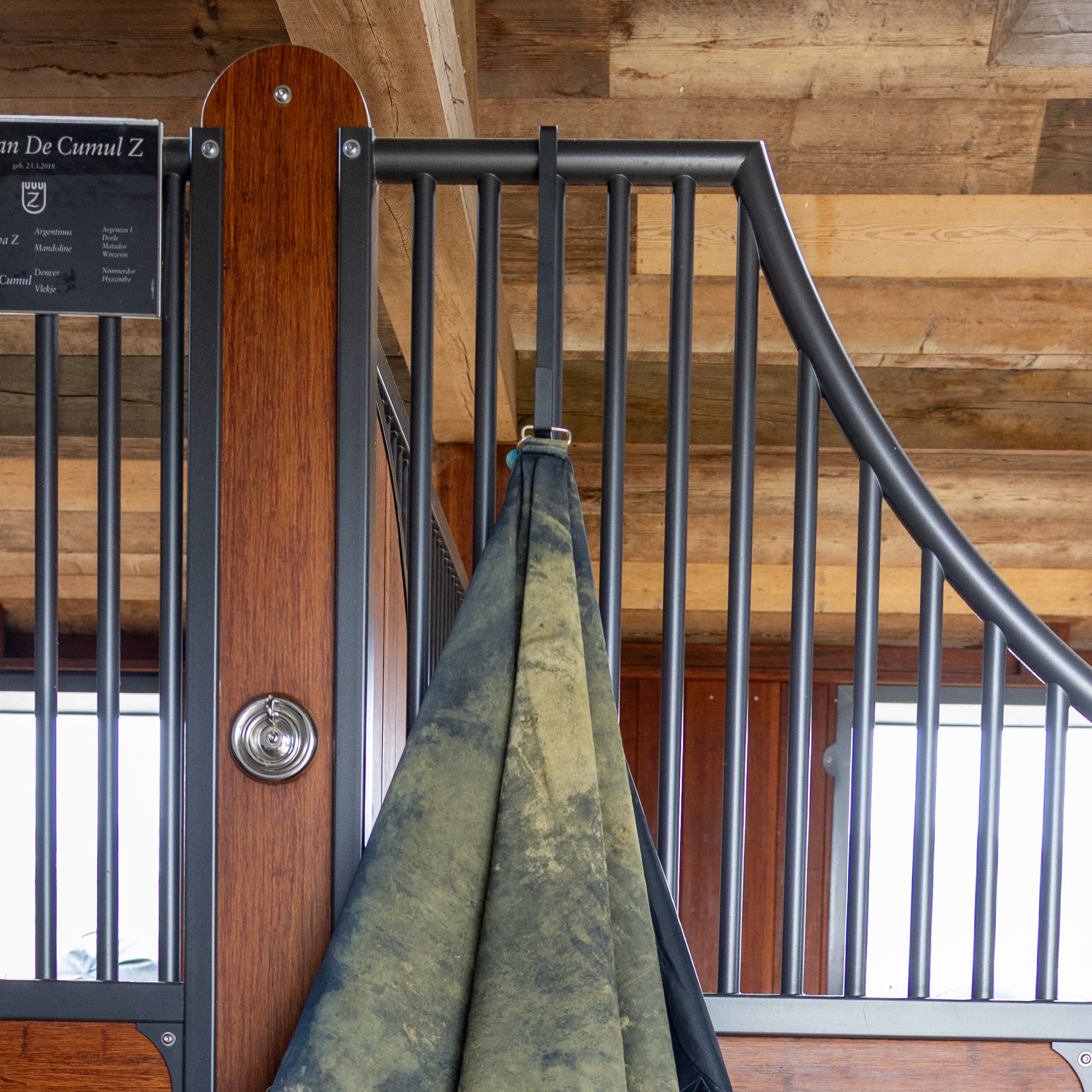 Blanket Holder Hook Matt