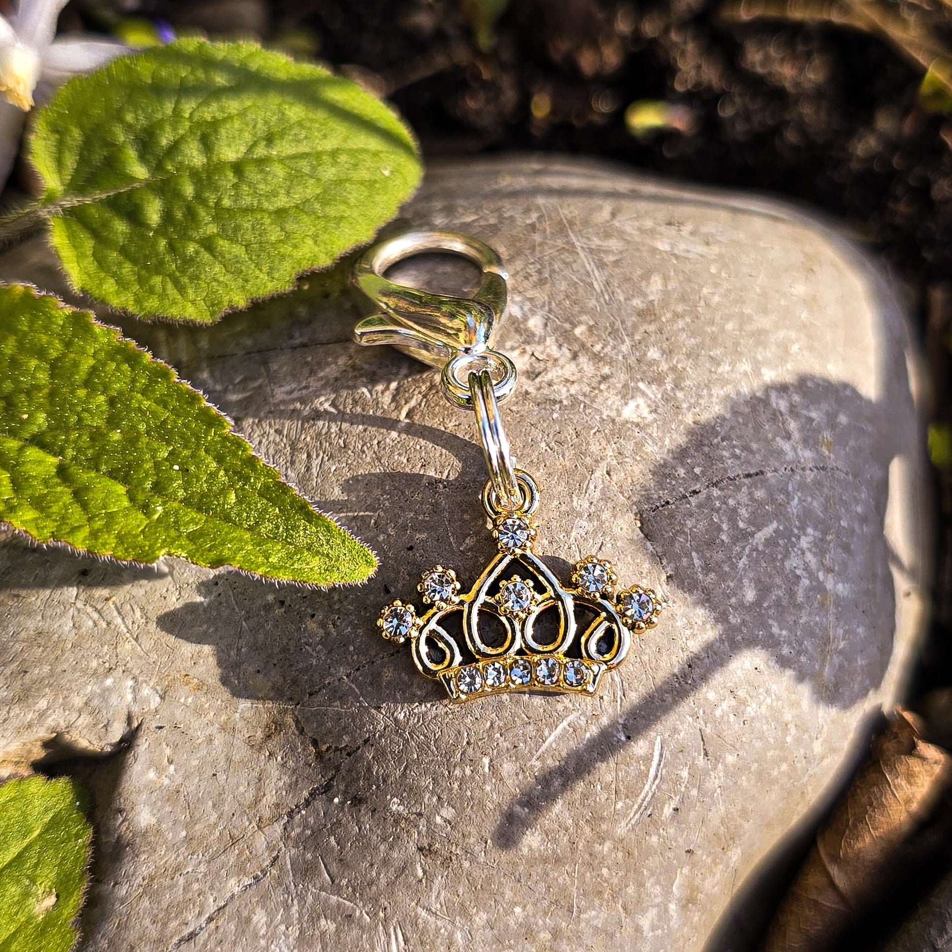 DIAMOND QUEEN Charm