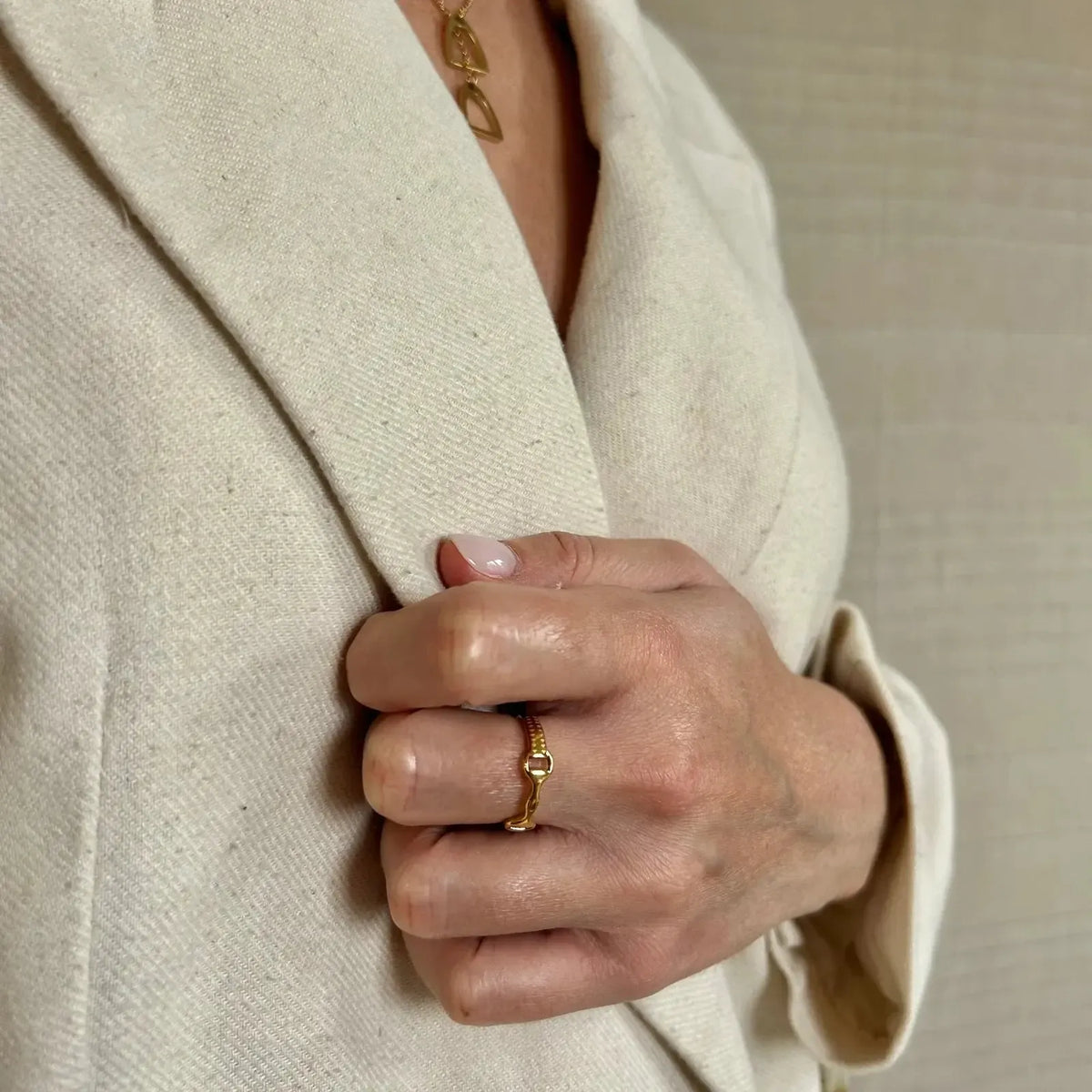 RING - ANA
