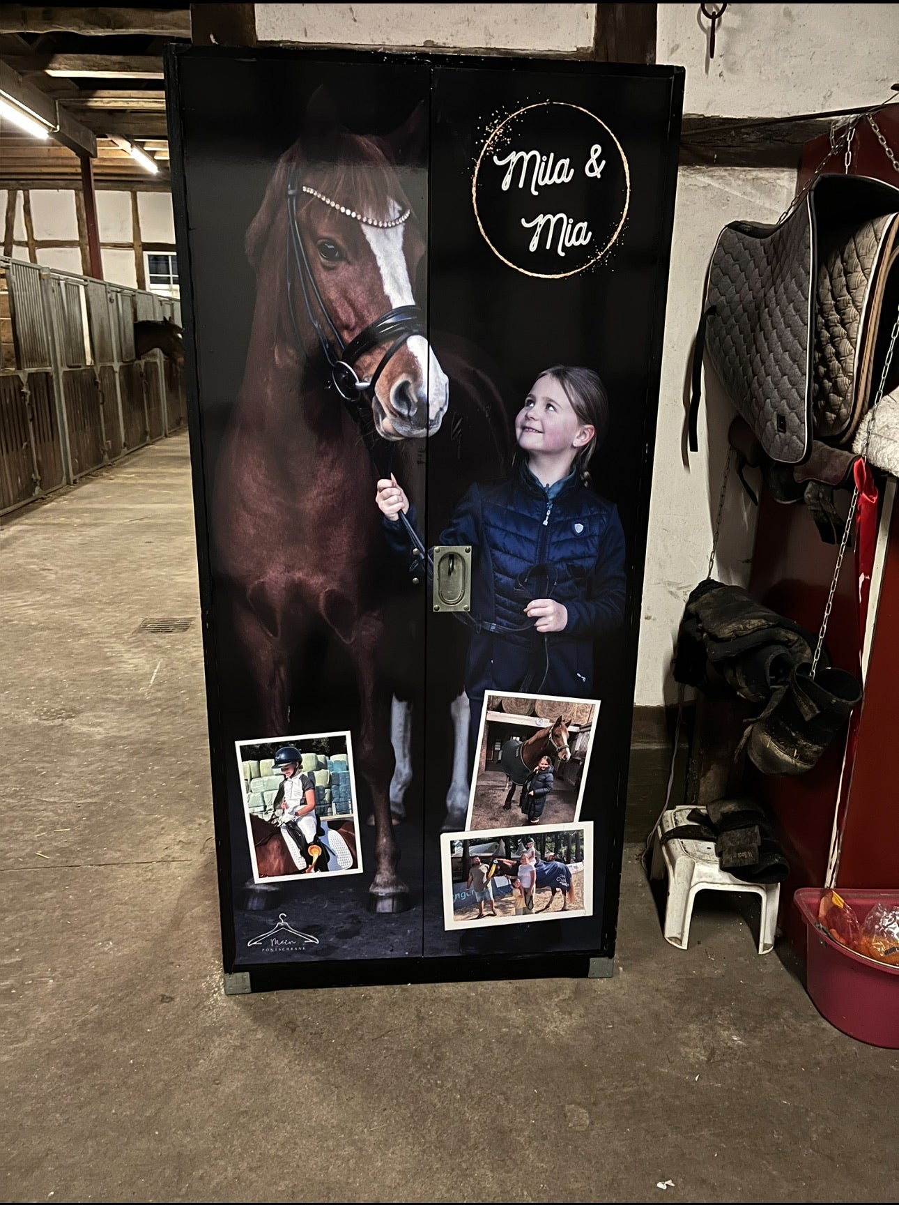 Personalisierte Sattelschrank Folie "Sparkle" mit Namen und Foto