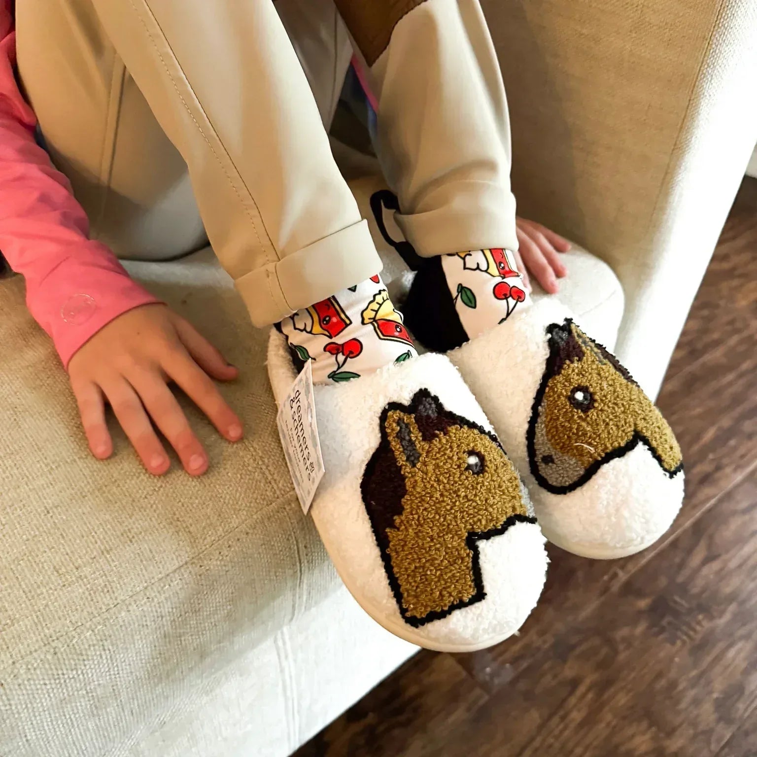 HORSE HEAD EMOJI Hausschuhe - Glam & Gallop