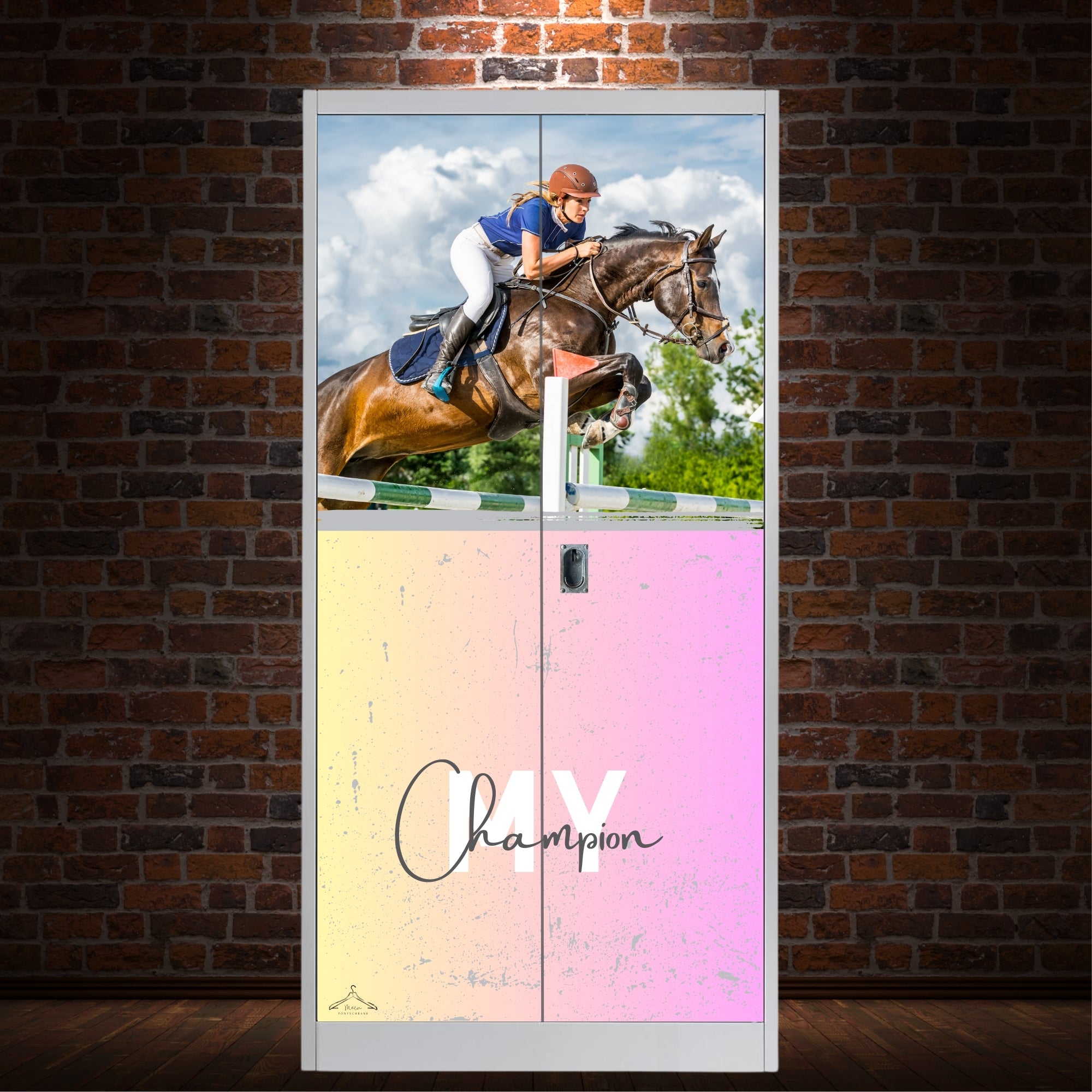 Personalisierte Sattelschrank Folie "My Champion" mit Foto