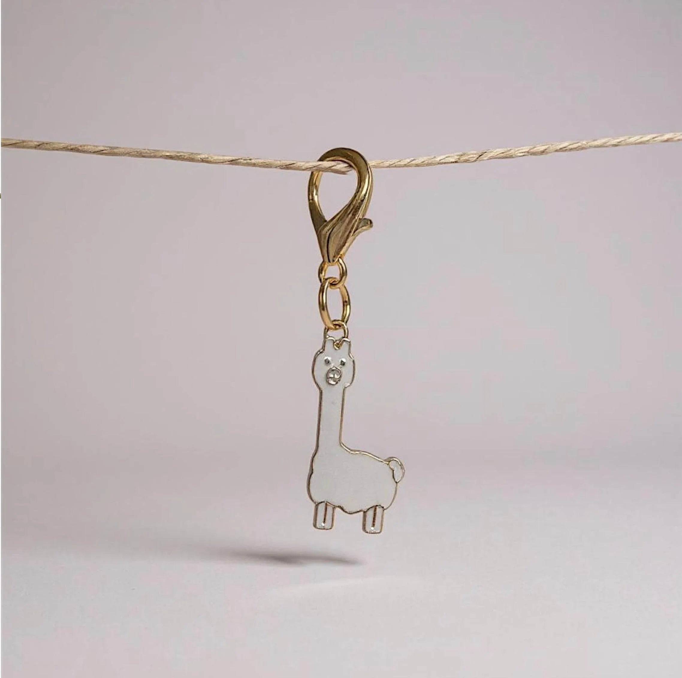 NO DRAMA LAMA Charm